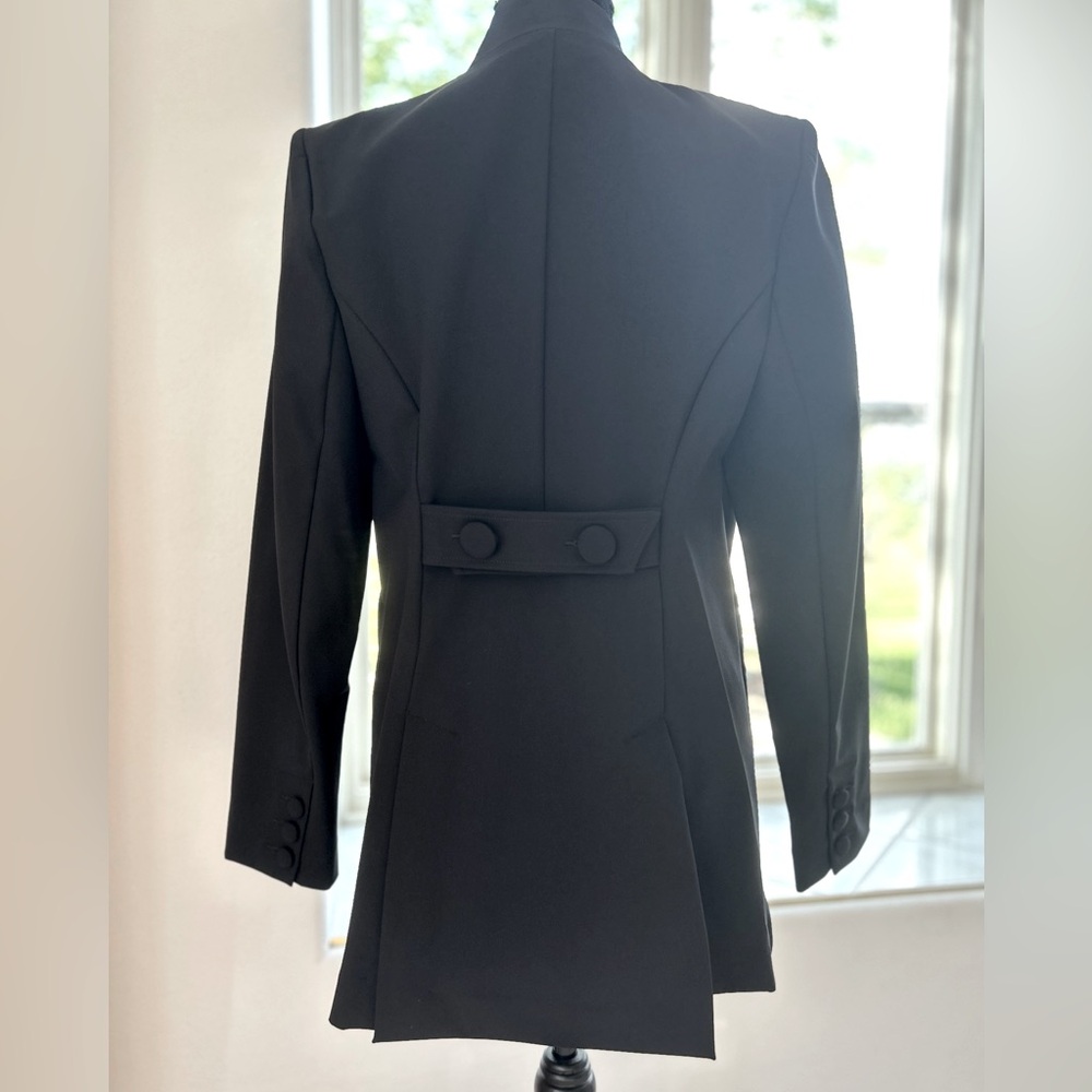 Cabi Dinner Blazer EUC. Nylon/Spandex Size 10